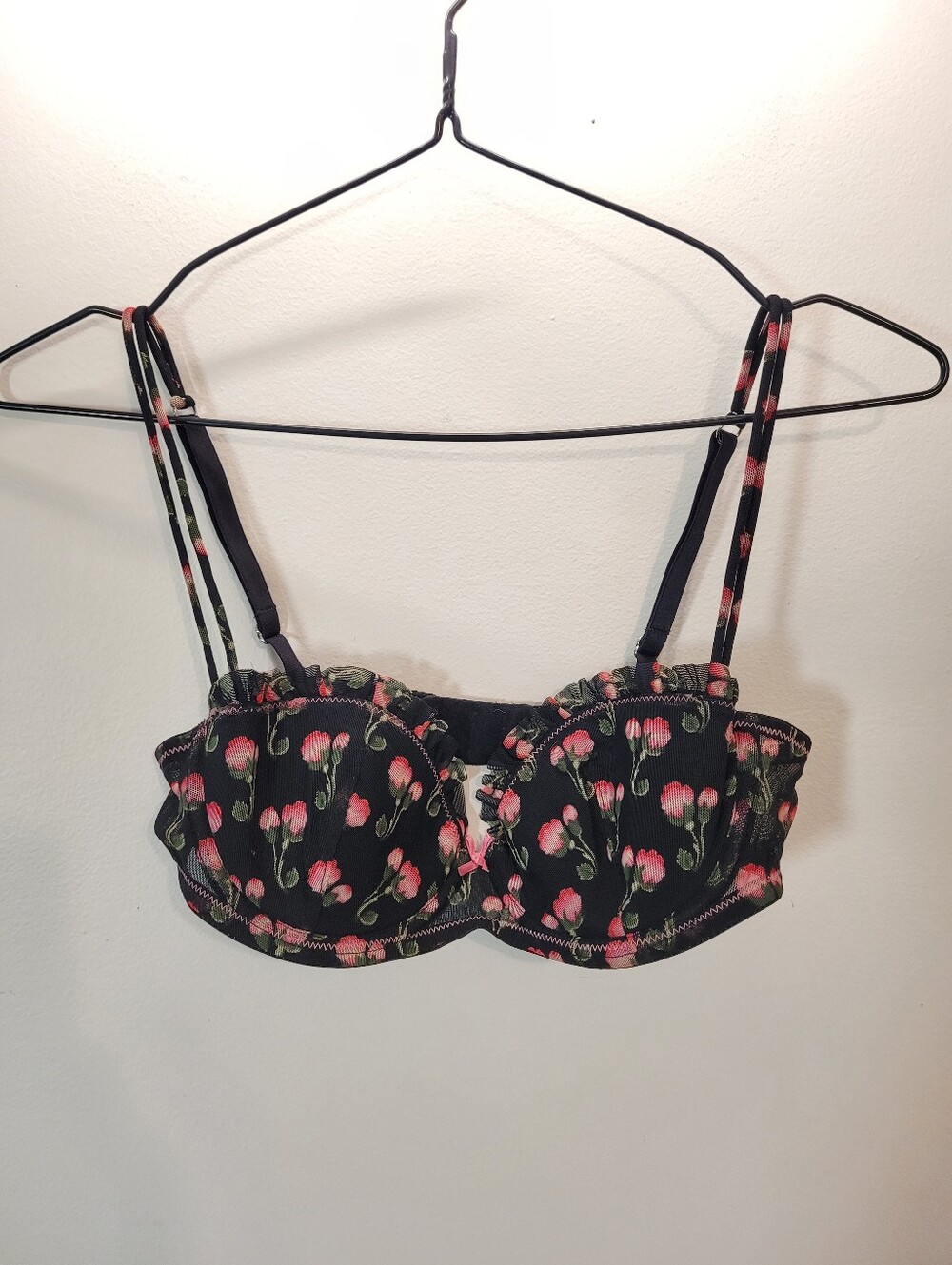 Jennifer Lopez Black Mesh Bra with Pink Floral Print Ruffles - Size 34b